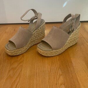 NEW: Marc Fisher NELLY Espadrille Wedge Sandal - Natural Suede Size - 11M